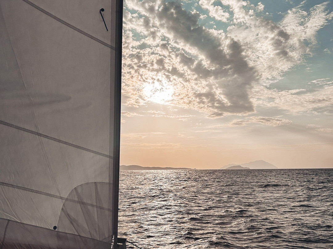 Naya Yachting-Adamas必去景点