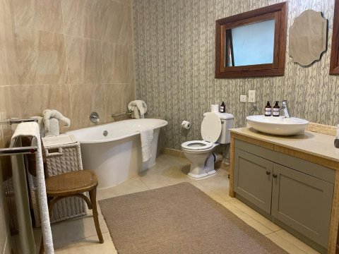 里拉依山林小屋-浴室