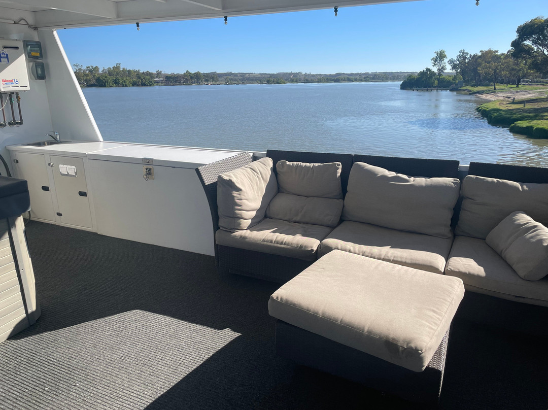 Kia Marina Houseboats景点图片