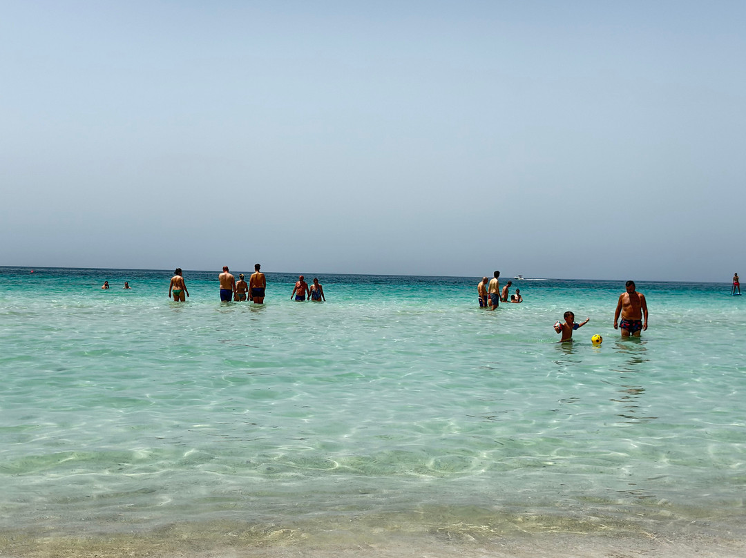 Spiaggia libera Scalo di Furno-切萨雷奥港必去景点