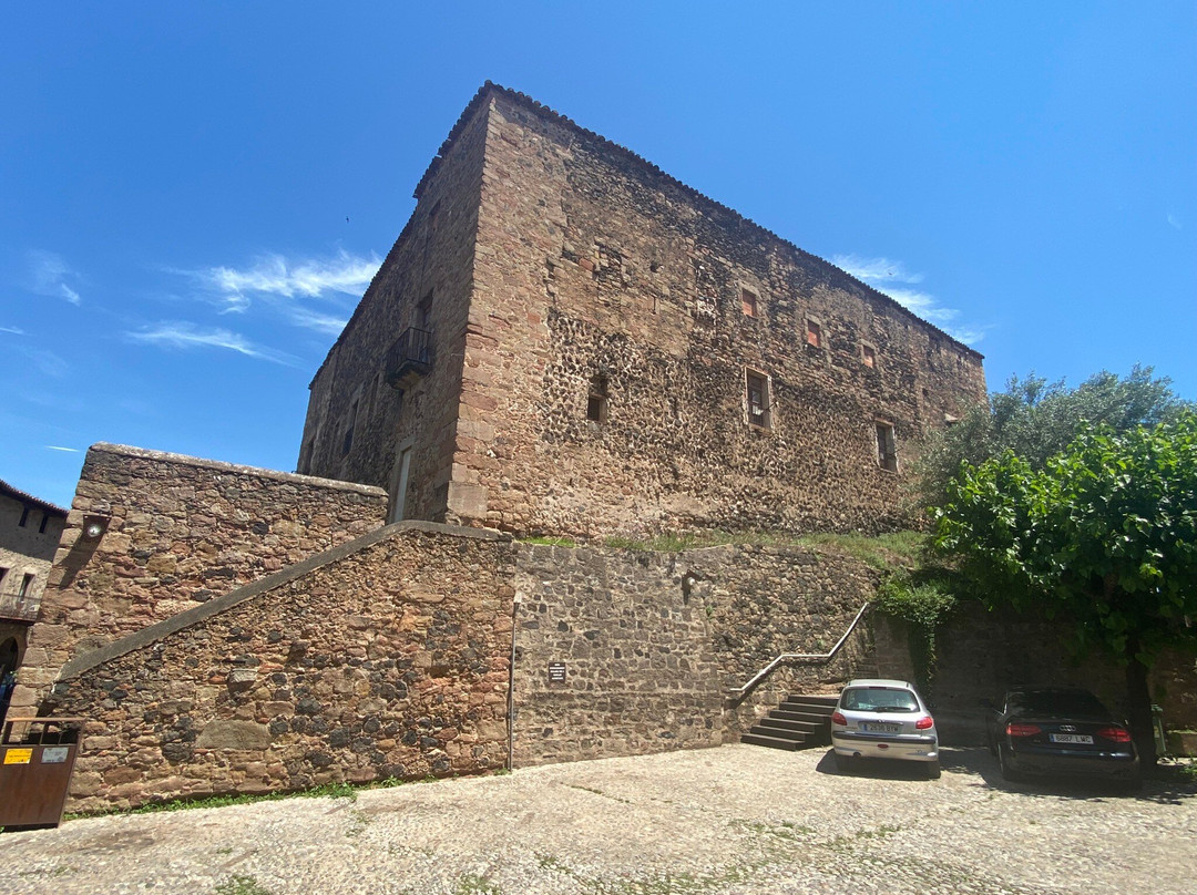 Castillo De Santa Pau景点图片
