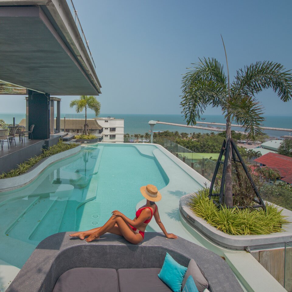 Cross Vibe Pattaya Seaphere-泳池