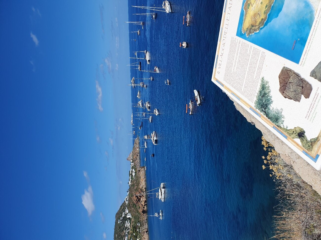 Cala degli Zimmari Villaggio preistorico景点图片