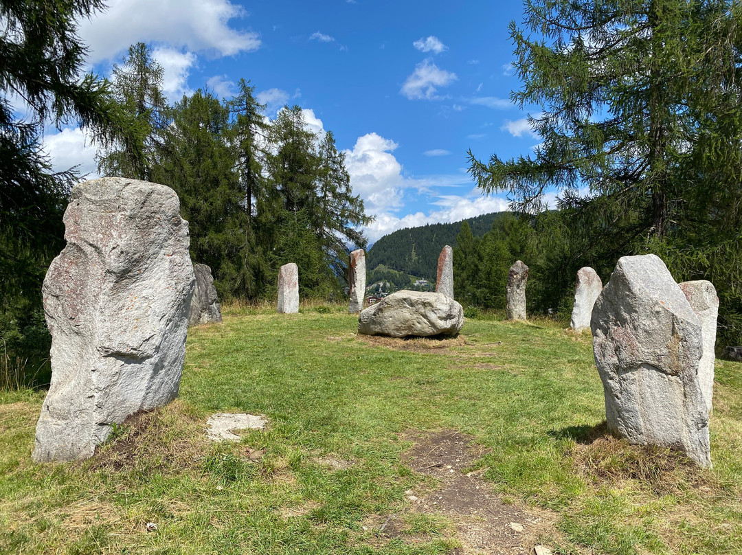 Kreuzweg mit Steinkreis景点图片