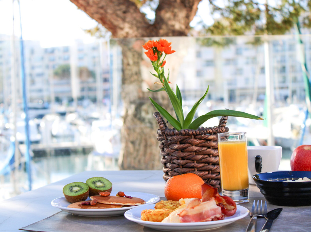 海王星因特尔酒店主图