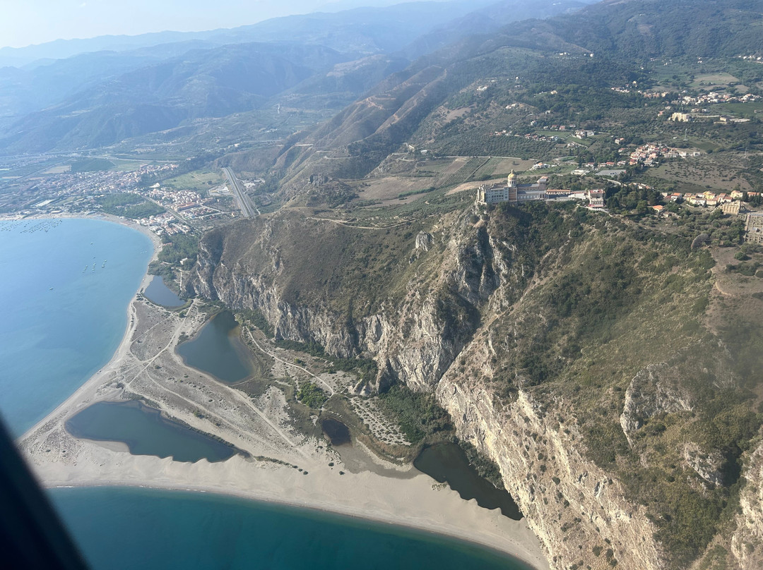 Helijet Tours景点图片