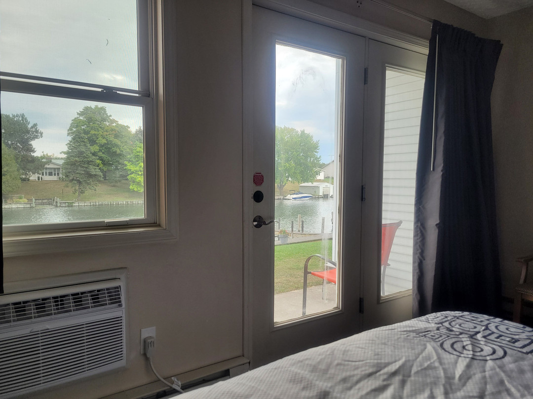 Fleewood Inn & Suites主图