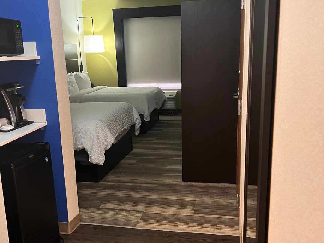 Holiday Inn Express & Suites Winona North by IHG主图