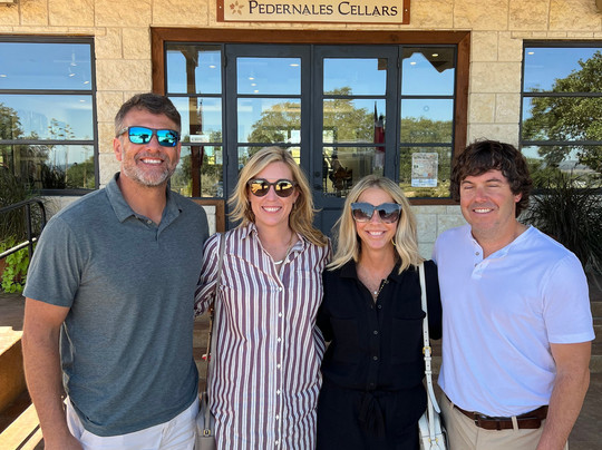 Hill Country Excursions & Wine Tours-弗雷德里克斯堡必去景点