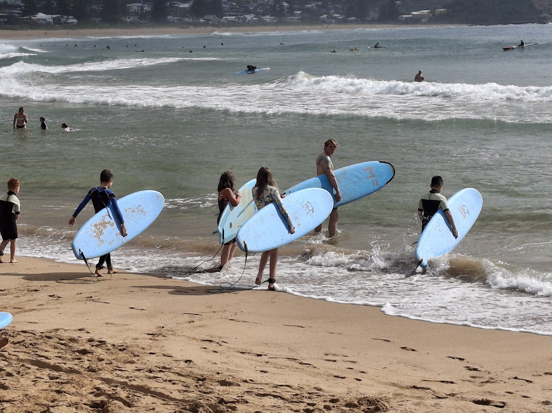 Central Coast Surf School景点图片