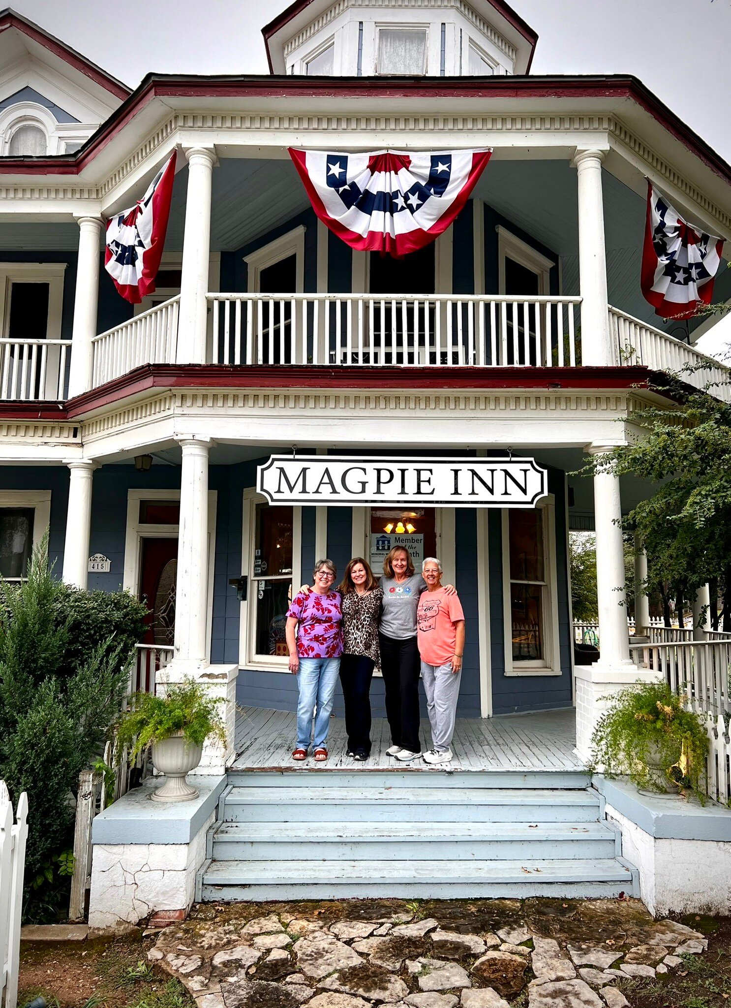 Magpie Inn-官方