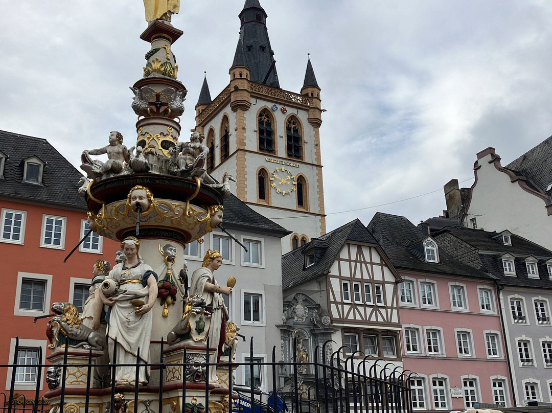 Petrusbrunnen-特里尔必去景点