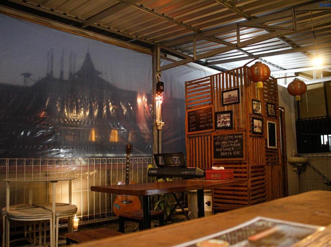 Capital O 2258 Santana Syariah Guest House