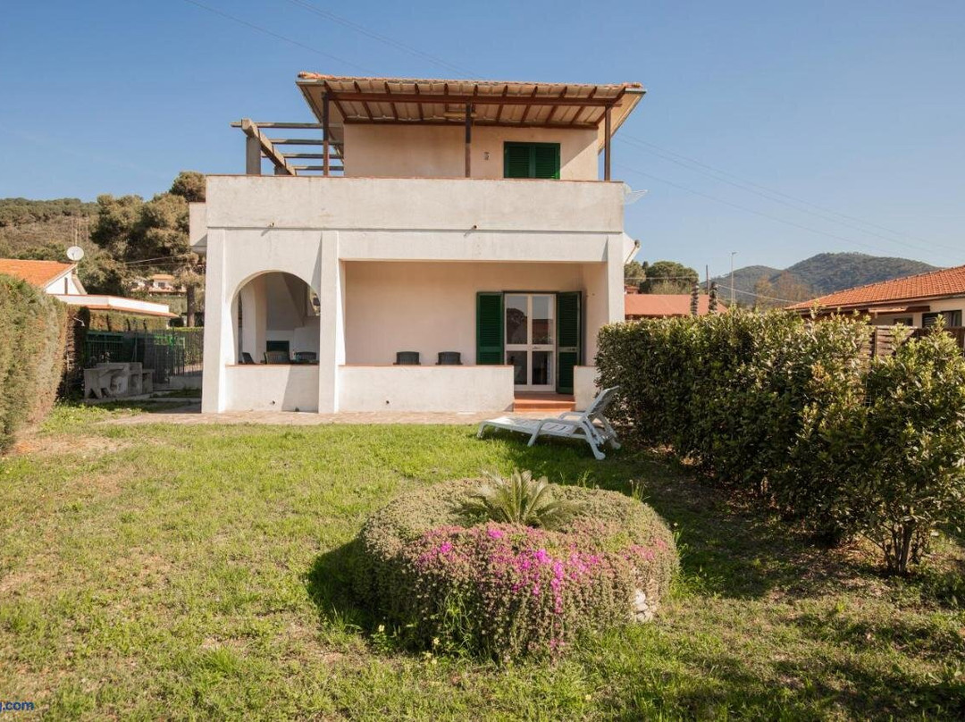 Lacona Mare by HelloElba