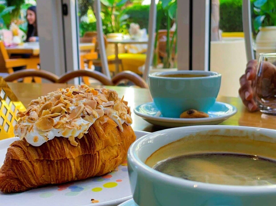 Brunch & Cake Park St