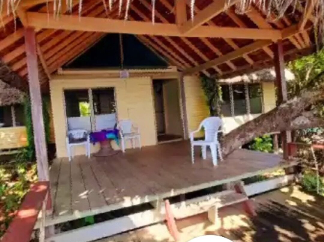 Hideaway Paradise Beach Bungalows主图