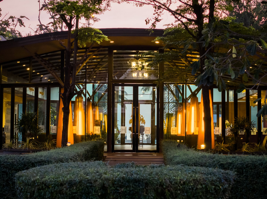 Bangsaen Heritage Hotel主图