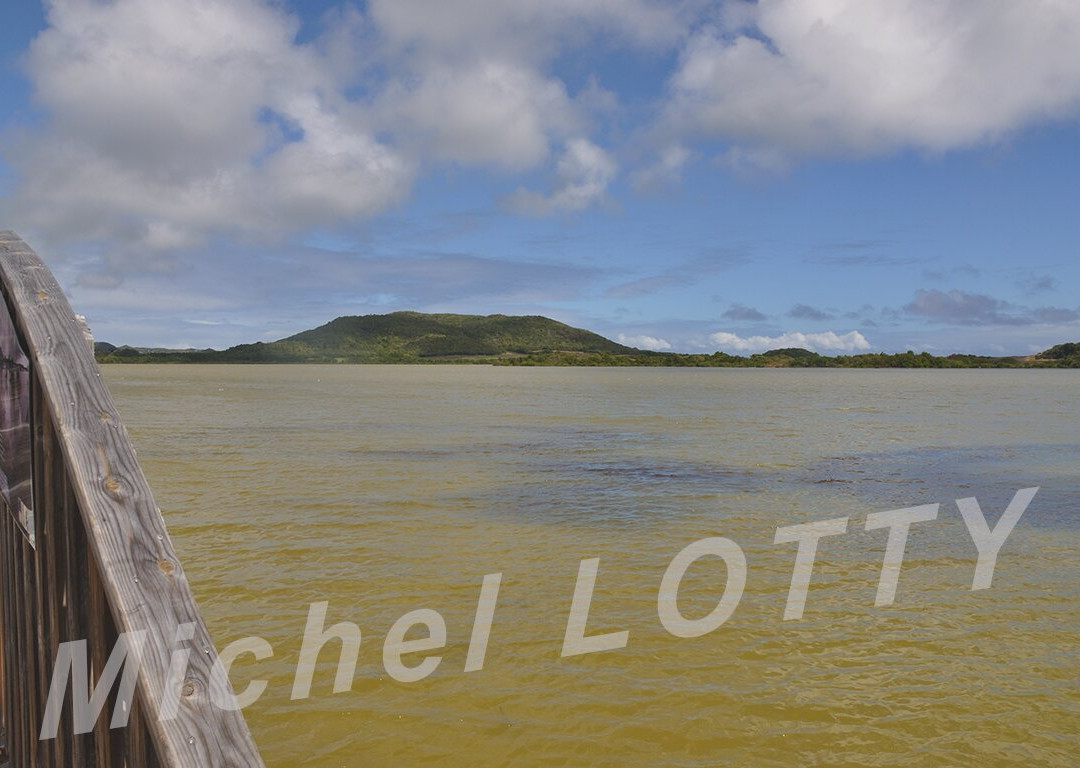 Etang des Salines-Sainte-Anne必去景点