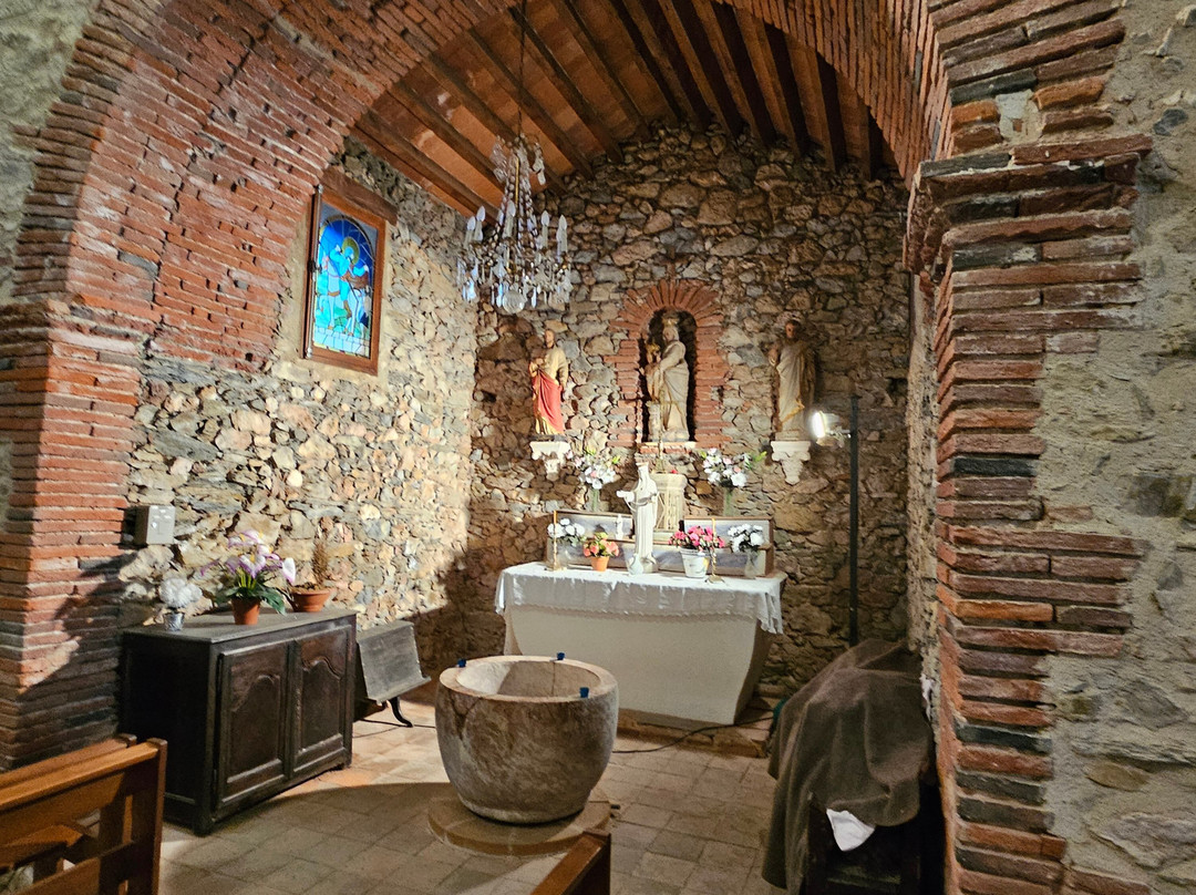 Eglise Saint-Martin-Llauro必去景点