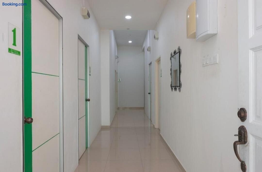 90005 DC Villa Guest House