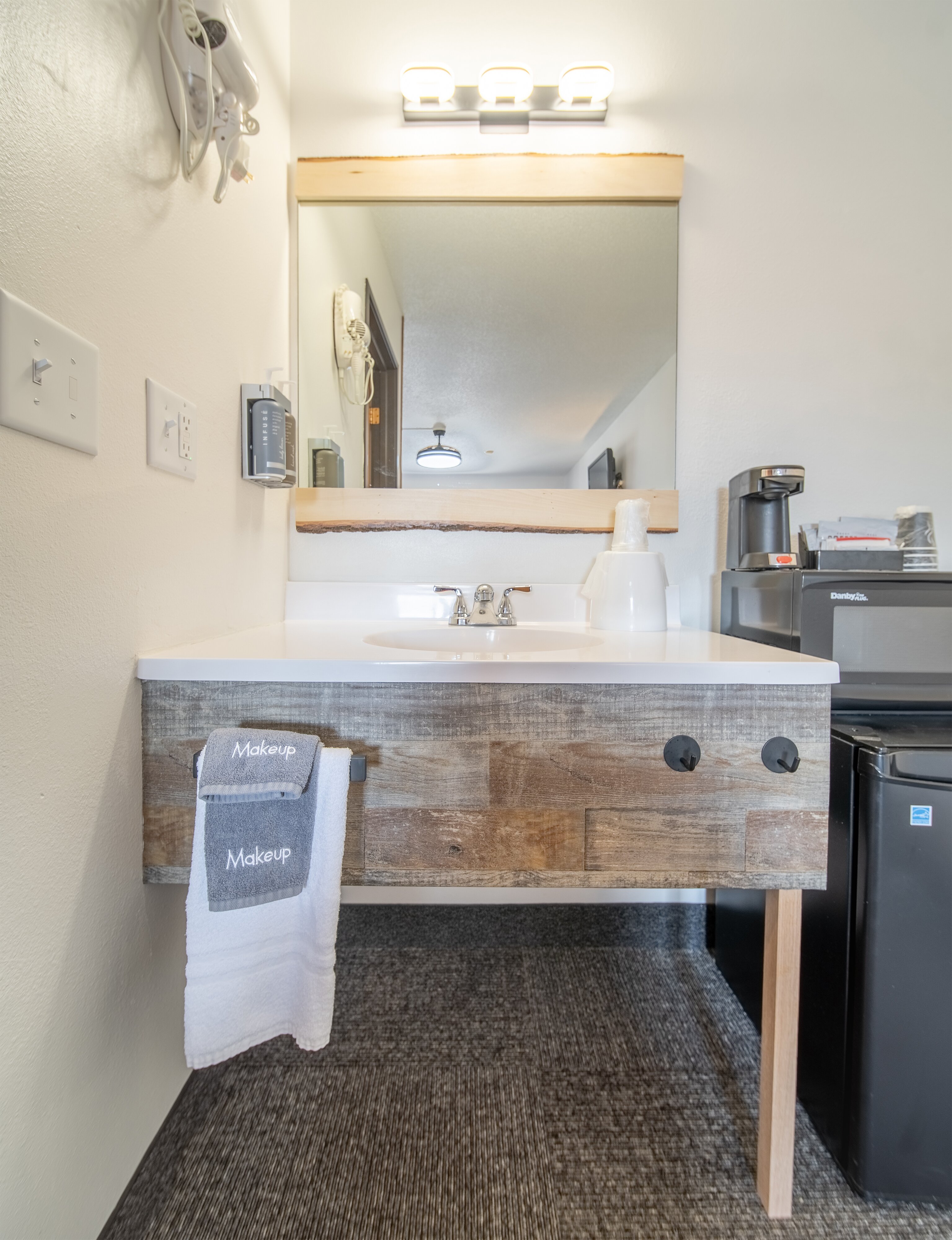 Hansen Inn & Cabins-客卧