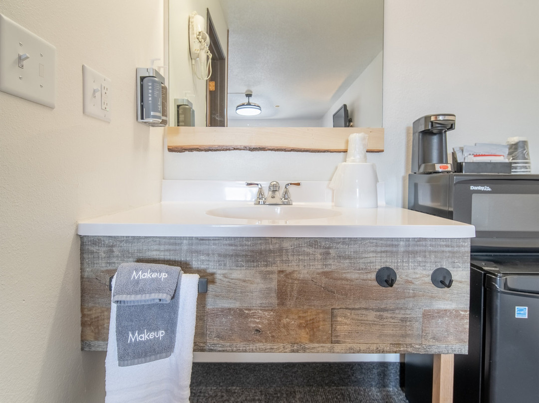 Hansen Inn & Cabins主图