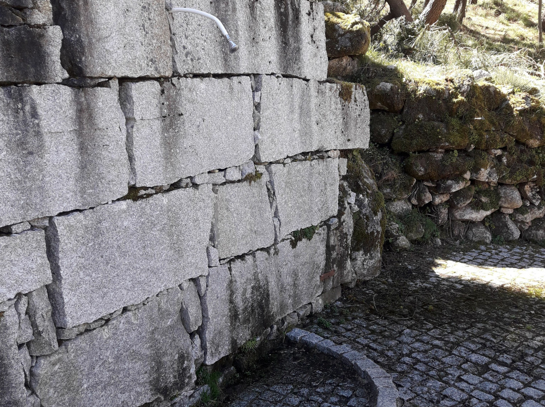Praia fluvial de Sabugueiro-萨布盖罗必去景点