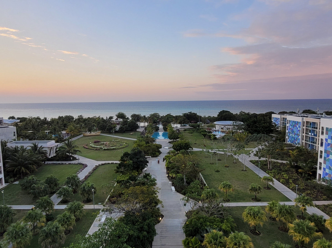 Gran Muthu Almirante Beach Hotel主图