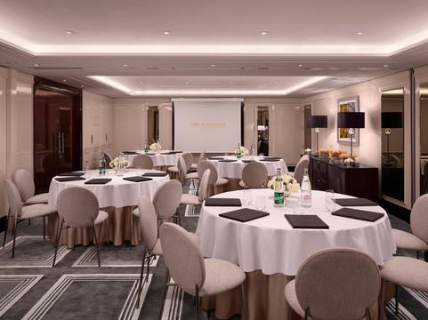 巴黎半岛酒店主图