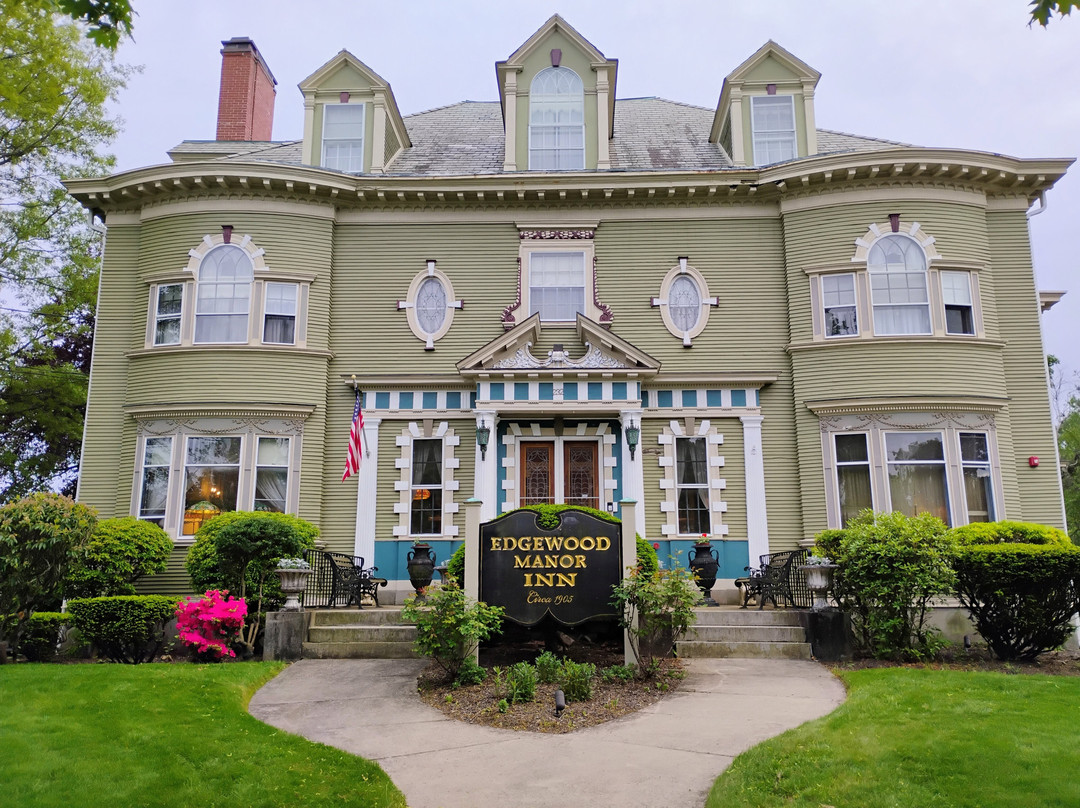 Edgewood Manor Inn主图