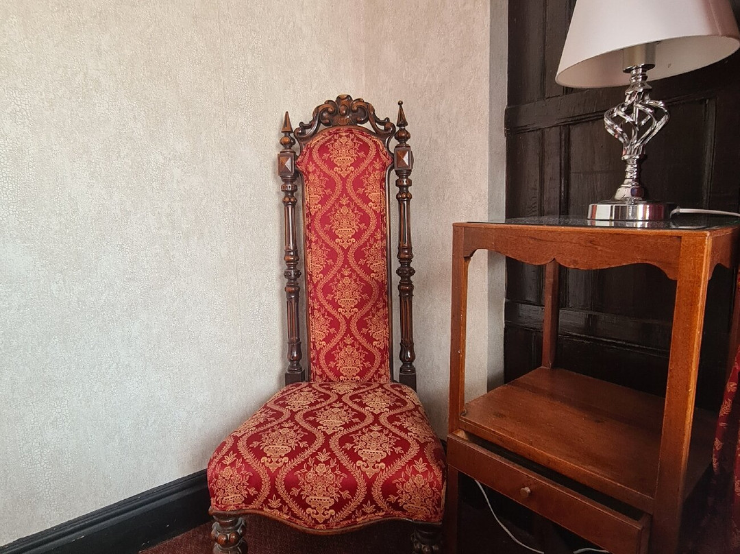 The Rose And Crown Hotel主图