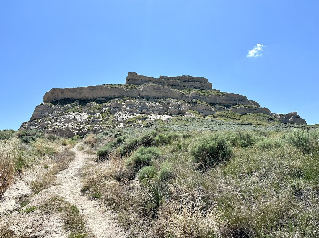 Courthouse and Jail Rocks-Bridgeport必去景点
