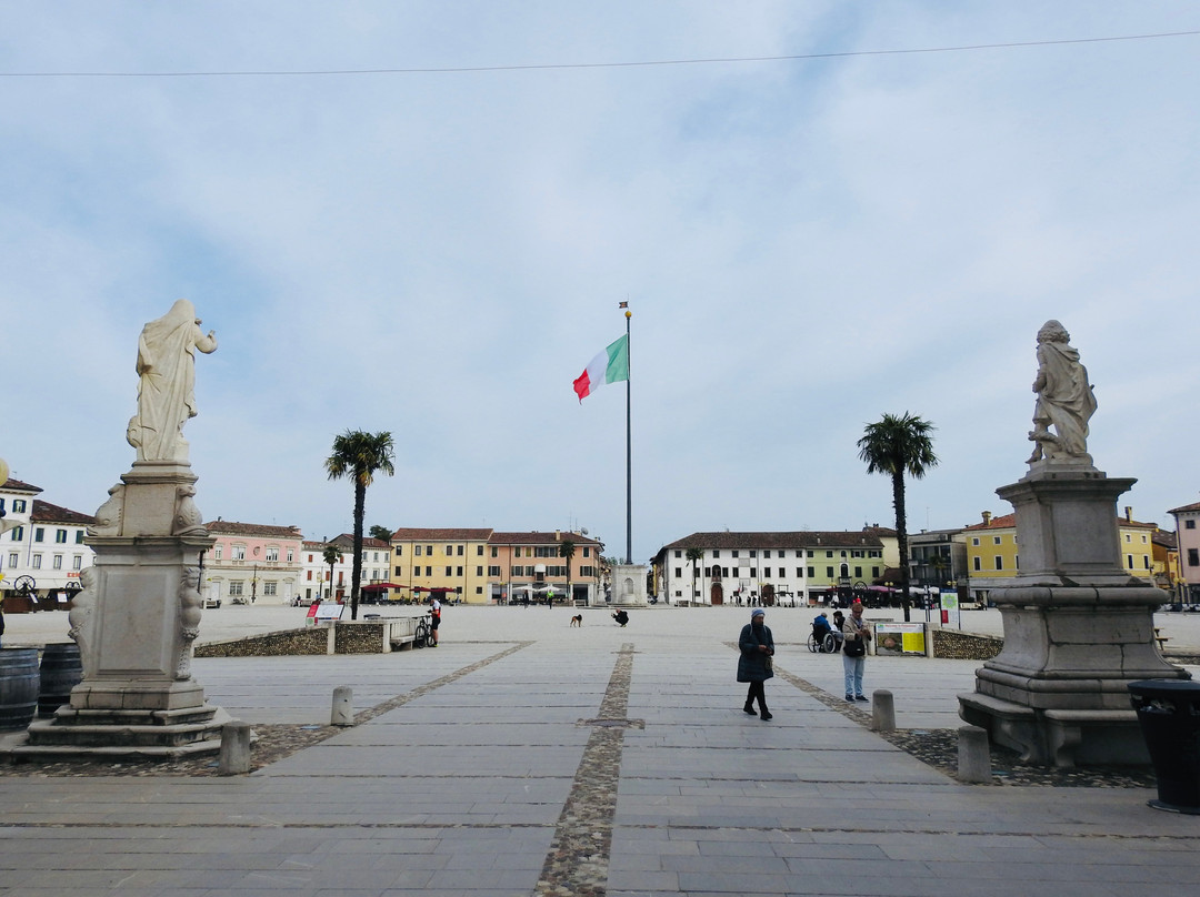 Statue dei Provveditori景点图片