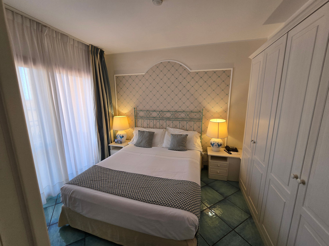 Hotel Santa Gilla主图
