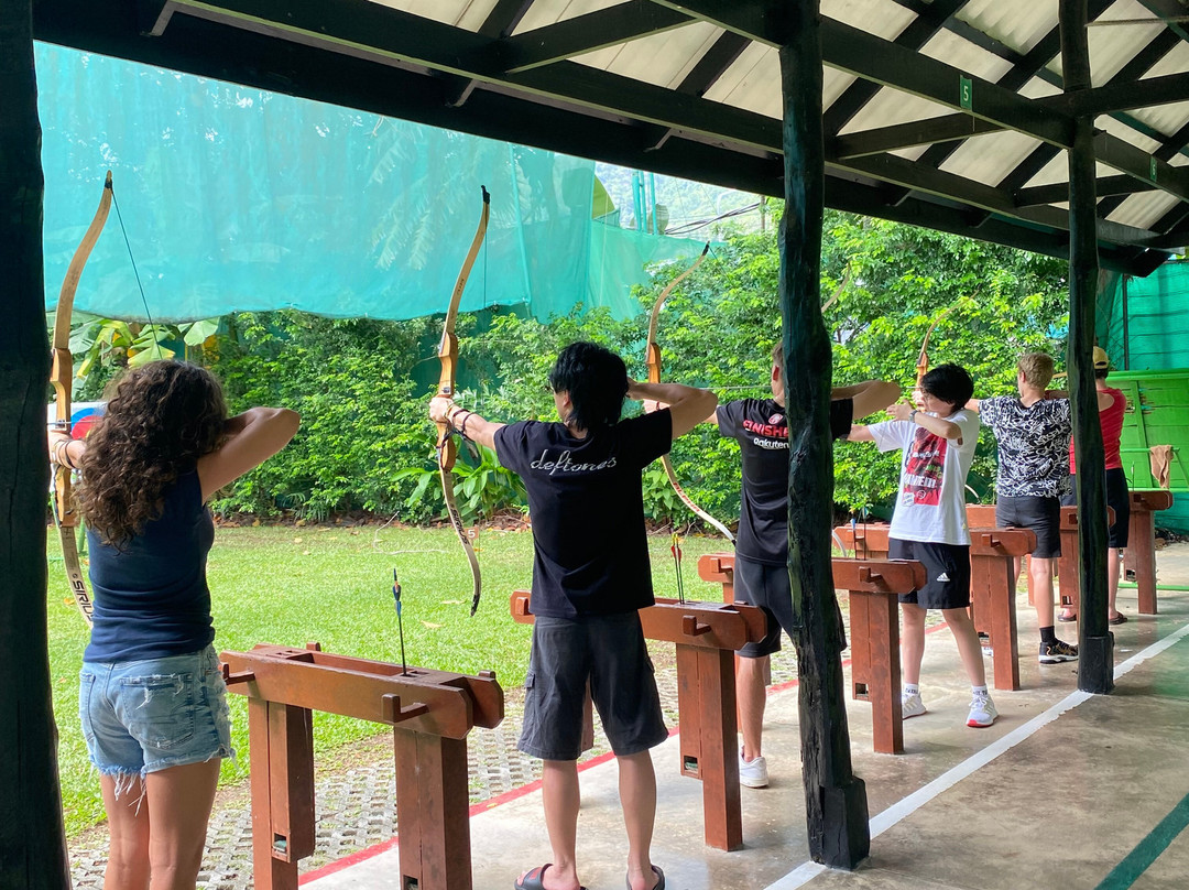 普吉岛地中海度假酒店主图