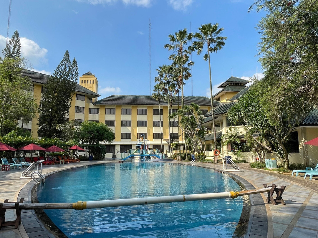 科塔武吉英达广场酒店主图