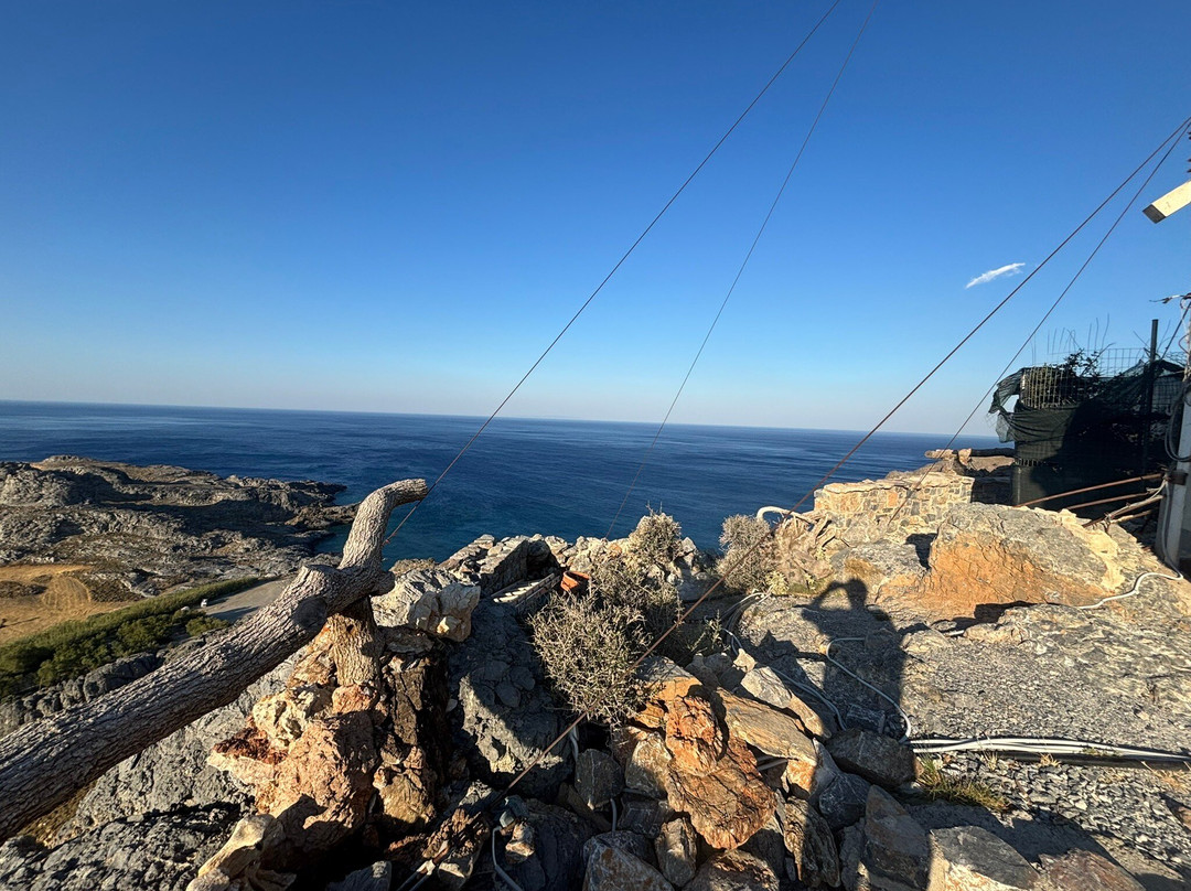 Naos Agíou Paḯsiou-Damnoni必去景点