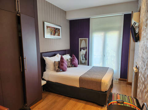 普罗旺斯酒店主图