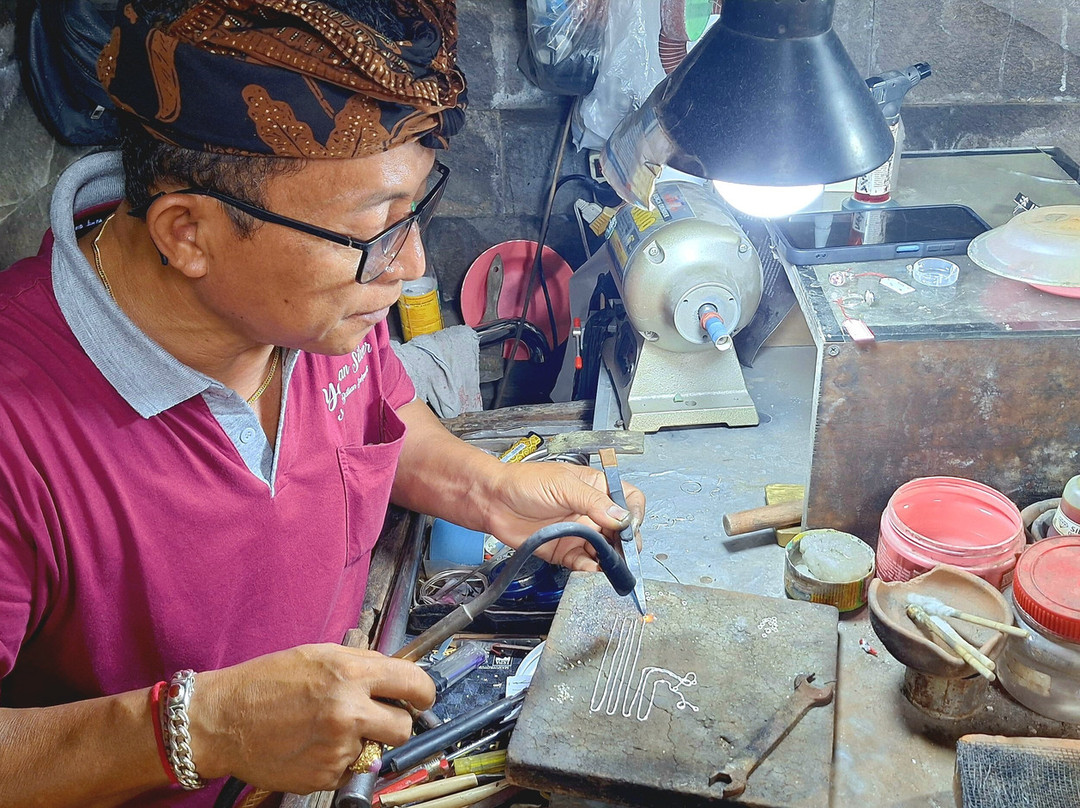 Yanyan Gold & Silver Smith-苏卡瓦堤必去景点