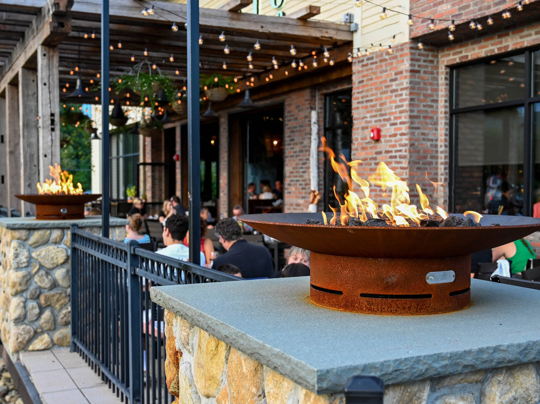 The Shoppes at Farmington Valley-Canton必去景点