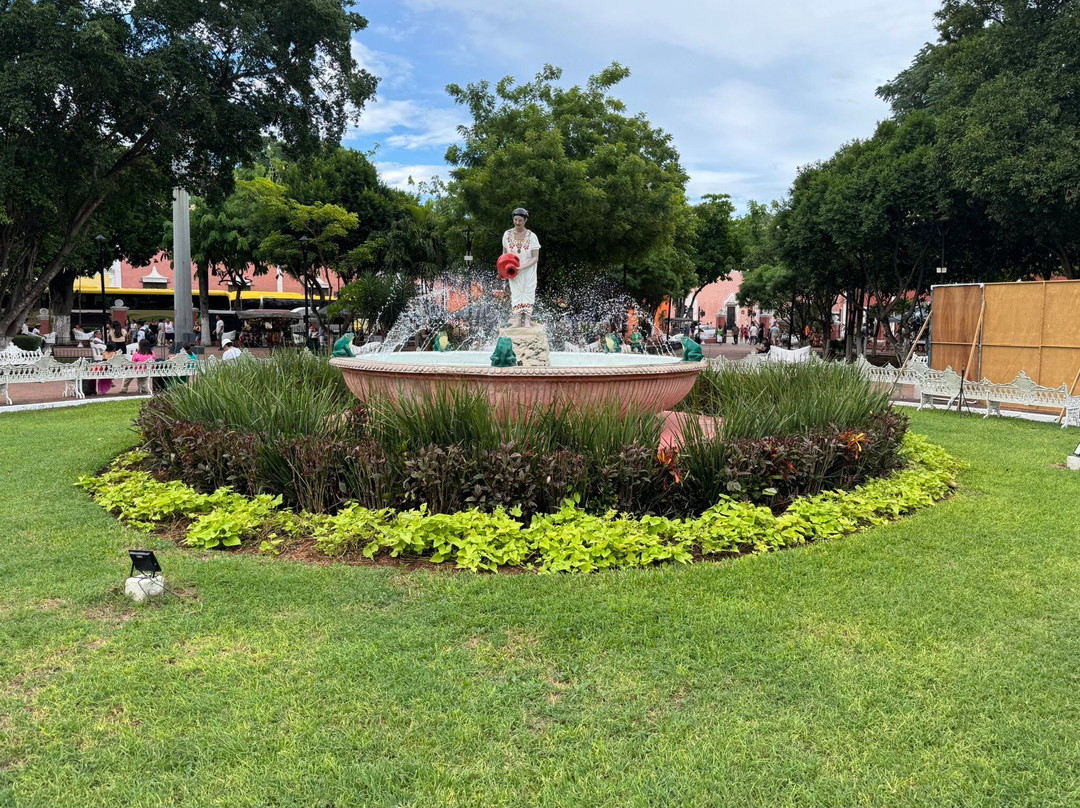 Plaza e Parque Francisco Canton-巴利亚多利德必去景点