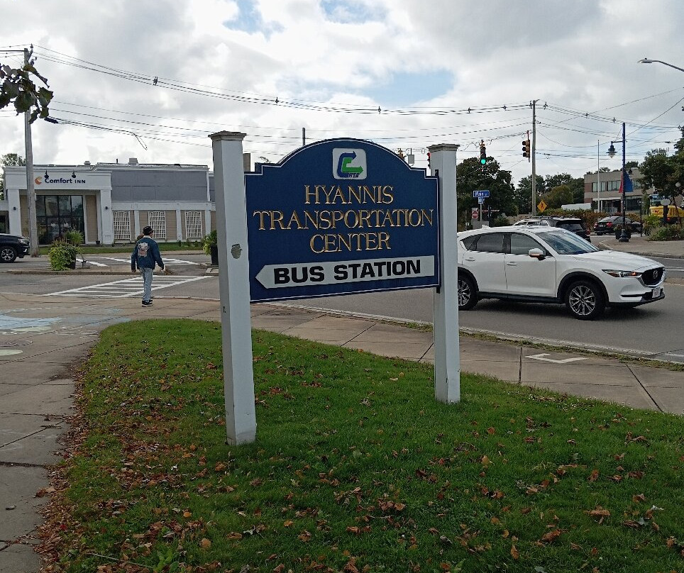 Hyannis Transportation Center-海恩尼斯必去景点
