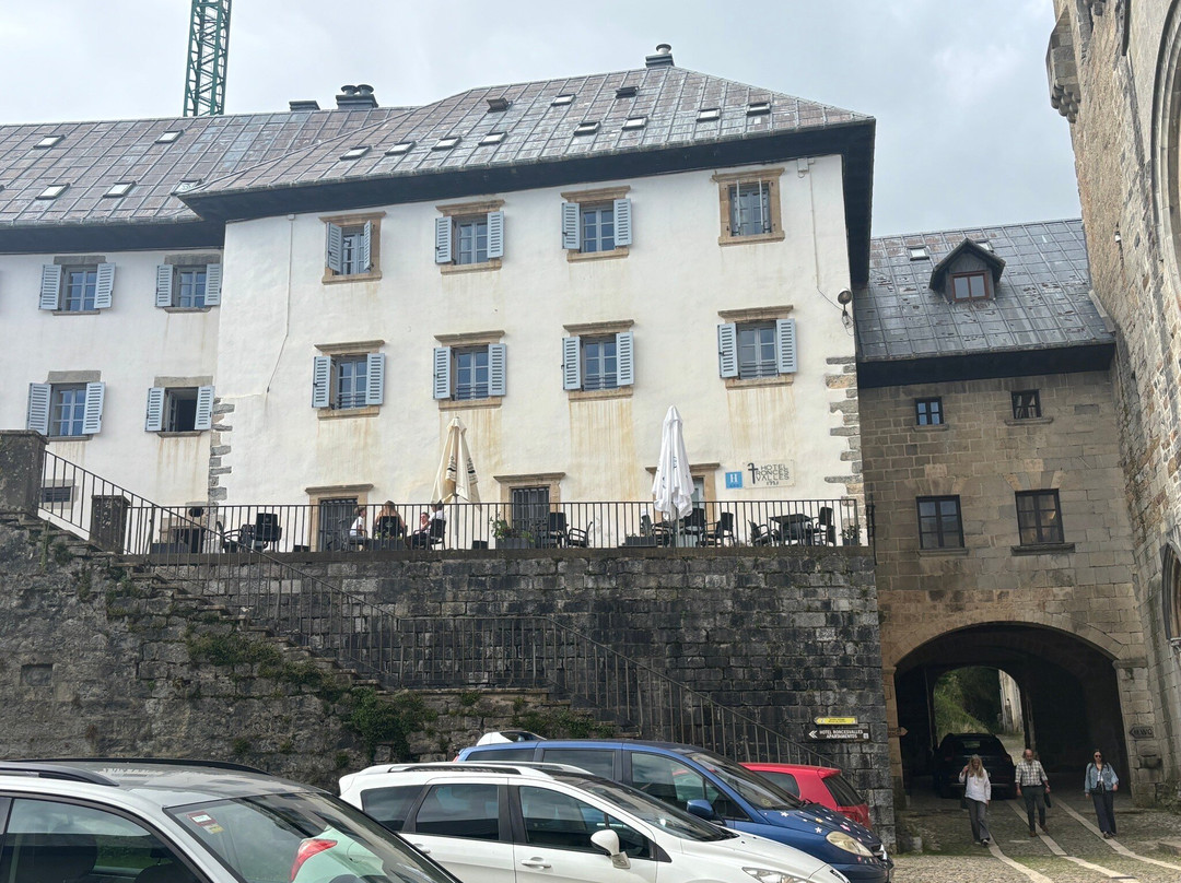 龙塞斯瓦耶斯酒店主图