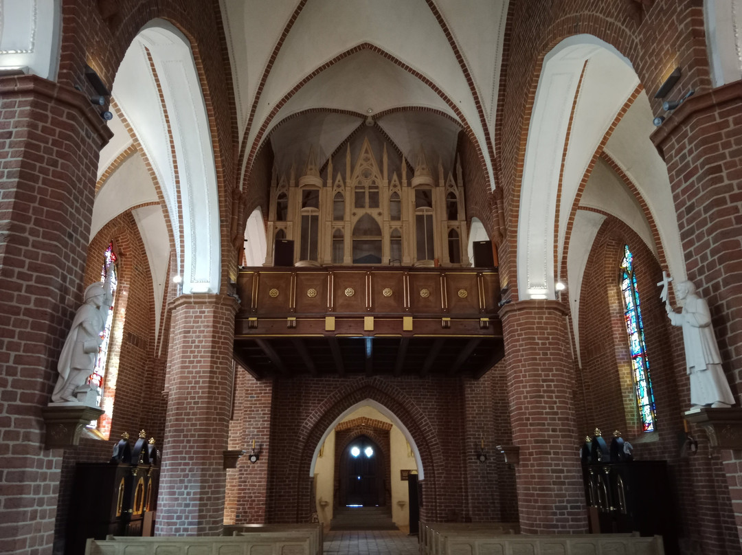 Katedra Wniebowzięcia Najświętszej Maryi Panny-大波兰地区戈茹夫必去景点