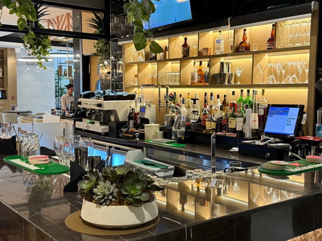 Damac Hills 2 Hotel - Edge by Rotana主图