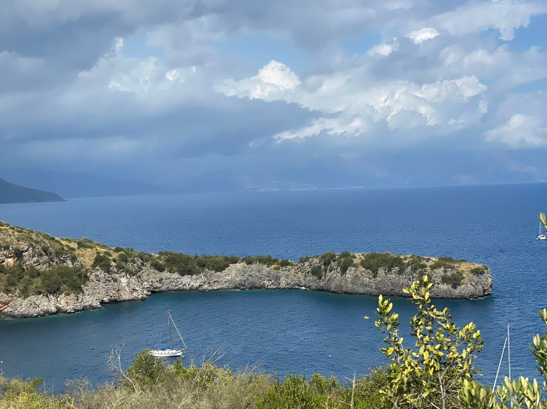 Baia Degli Infreschi-奇伦托和迪亚诺河谷国家公园必去景点