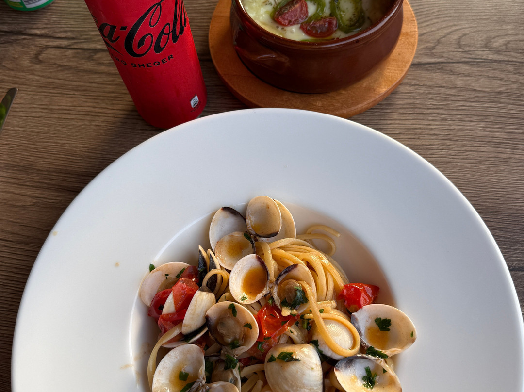 Riviera Bar Restaurant