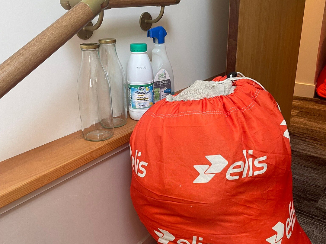 卡斯特尔弗勒里酒店主图