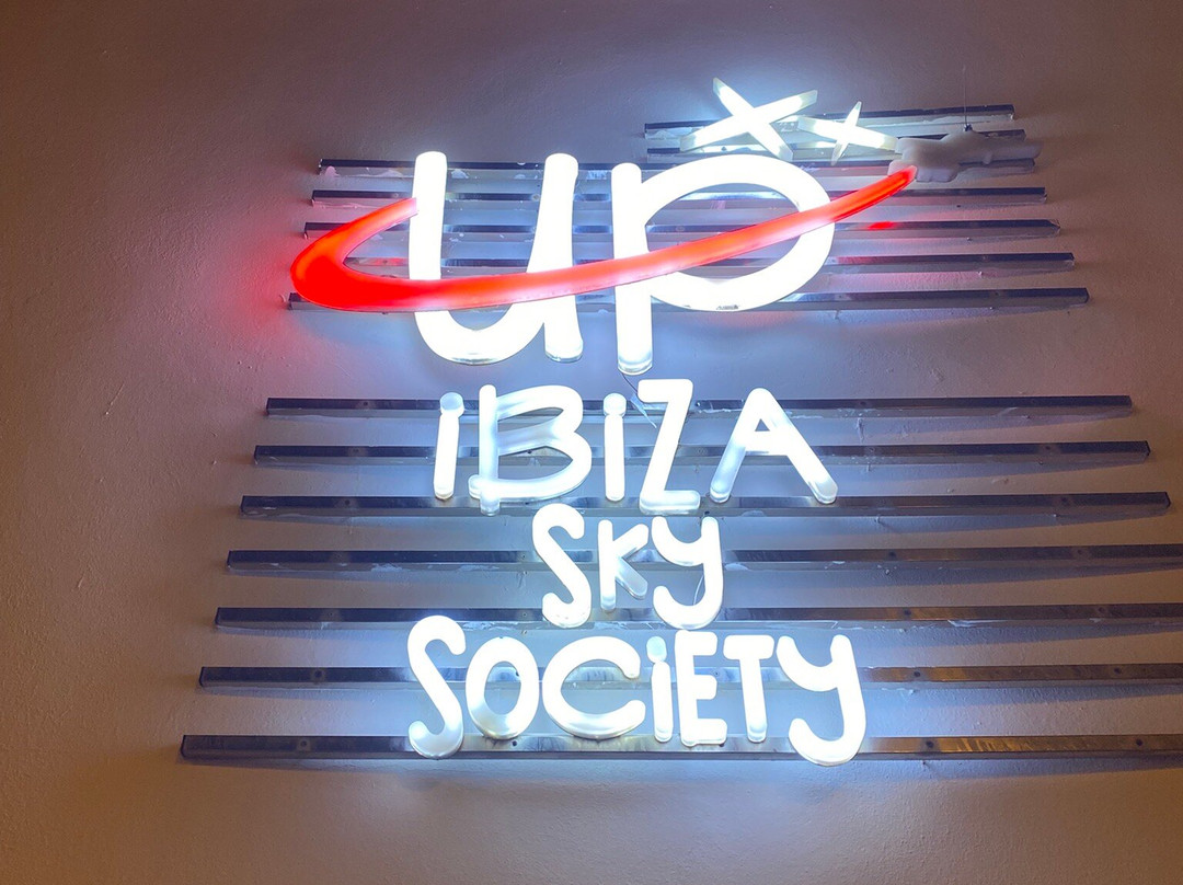 Ushuaïa Ibiza-博萨海滩必去景点