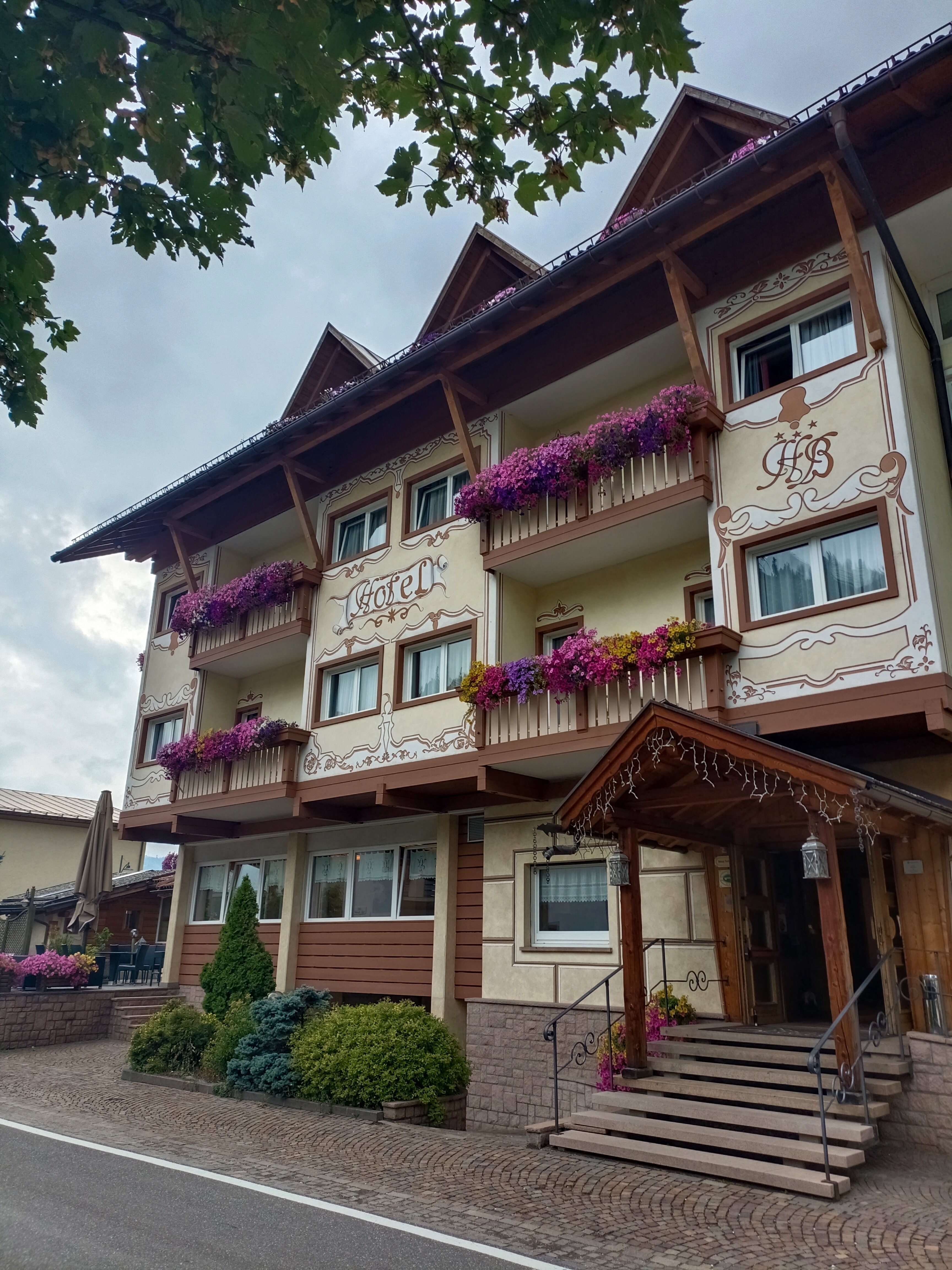 贝拉利雅酒店-官方